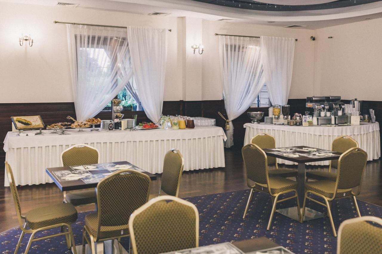Hotel Czardasz Spa & Wellness Płock Eksteriør billede